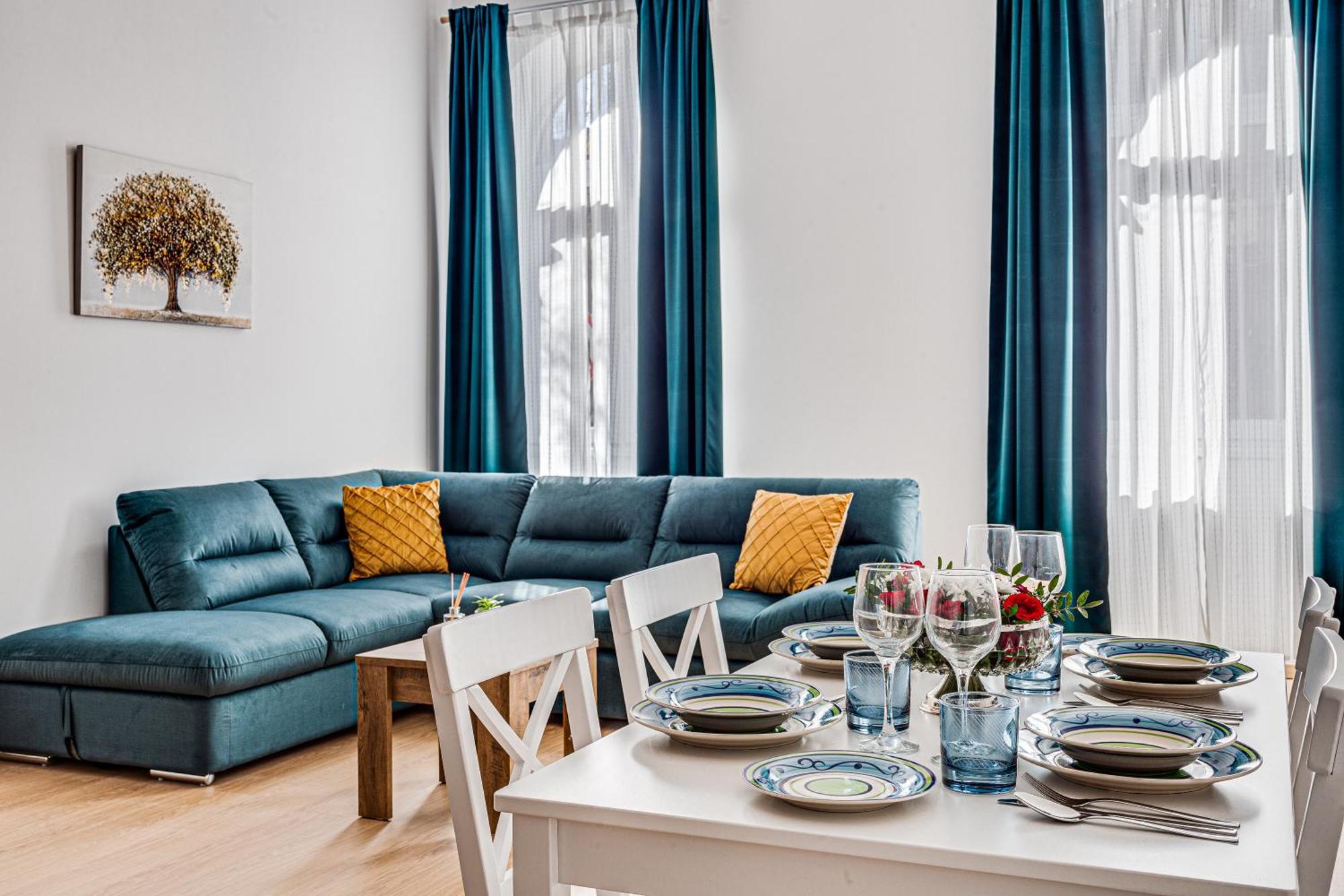 אראד Ari Central Grand Apartments - Luxurious Stay מראה חיצוני תמונה